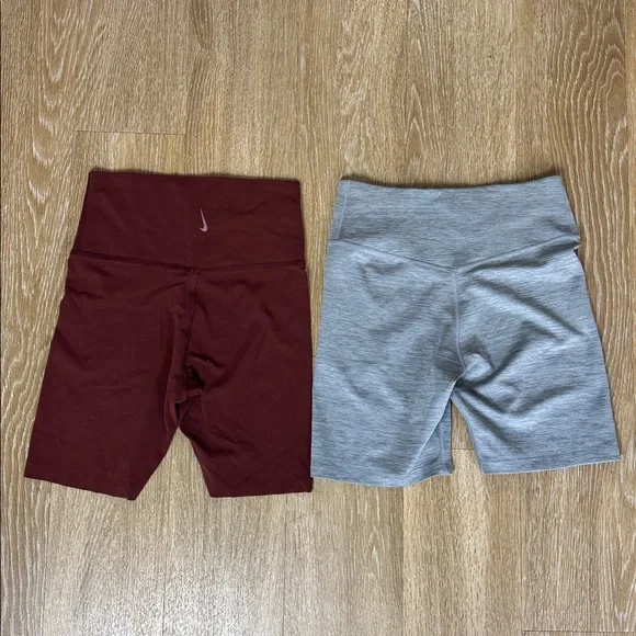 Nike Women's High-Waisted Biker Shorts Set of 2 - Picture 2 of 7